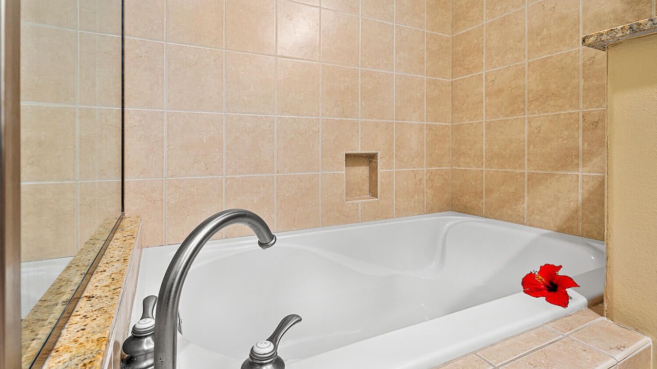 Photo of Bathroom in Waikoloa