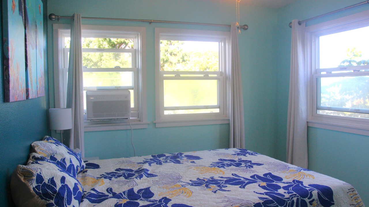 Photo of Bedroom in Lanikai