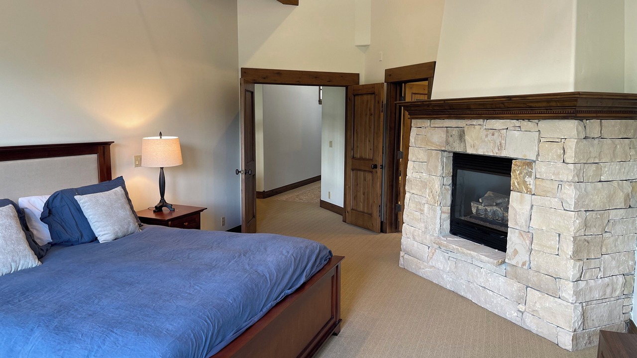 Photo of Bedroom in Park Meadows
