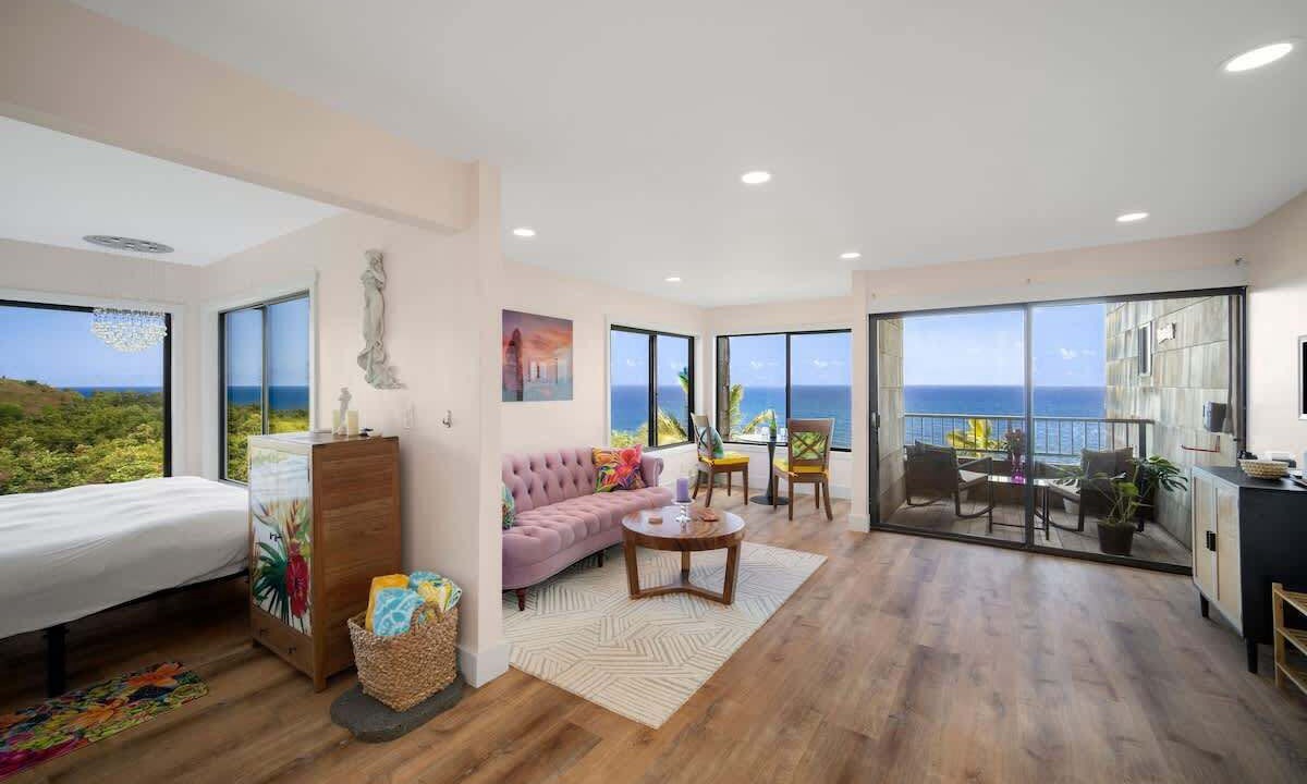 Photo of Livingroom in Princeville