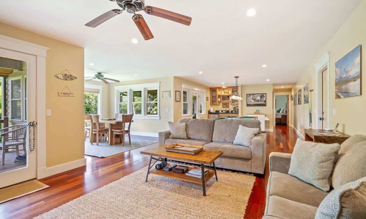 Photo of Livingroom in Princeville