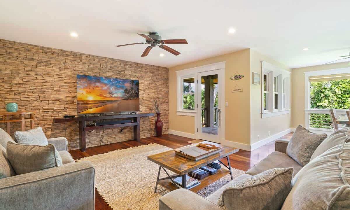 Photo of Livingroom in Princeville