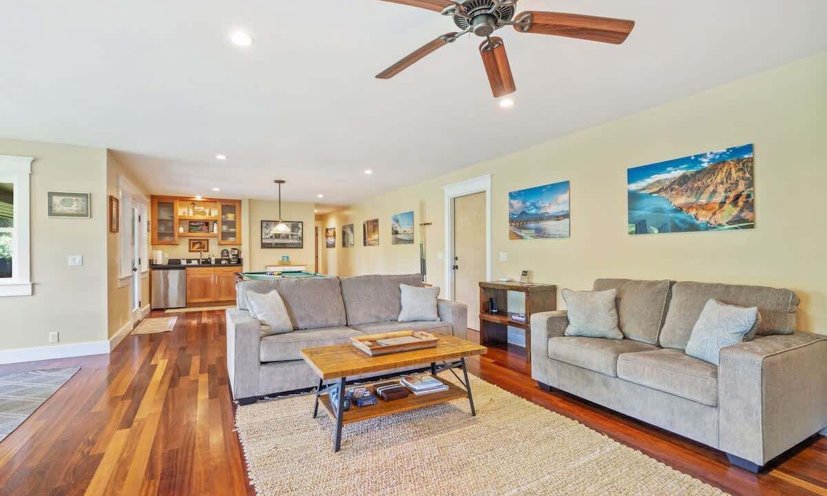 Photo of Livingroom in Princeville