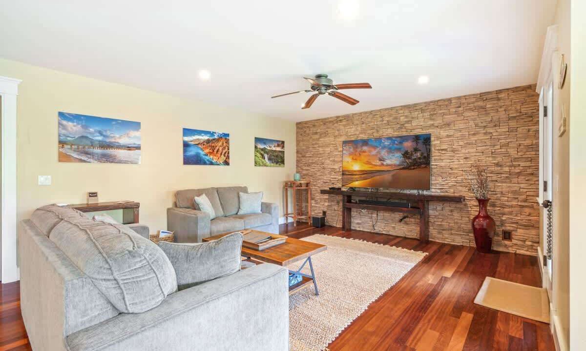 Photo of Livingroom in Princeville