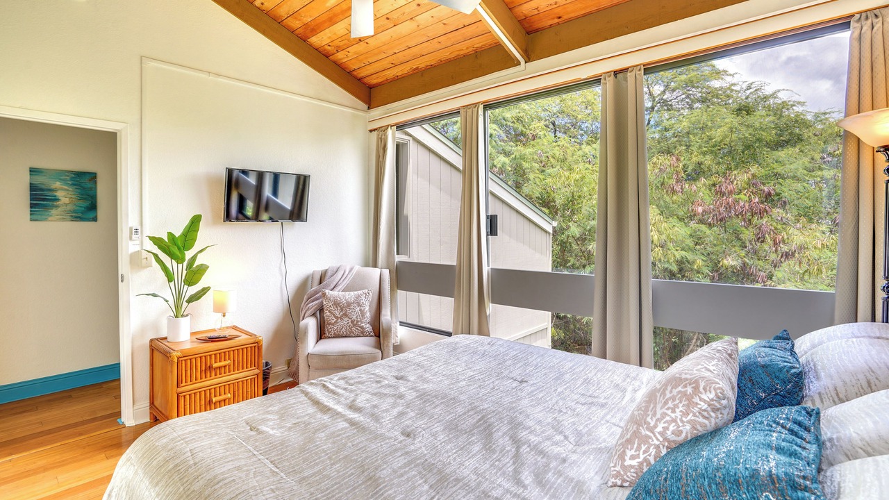 Photo of Bedroom in Historic Kailua Village