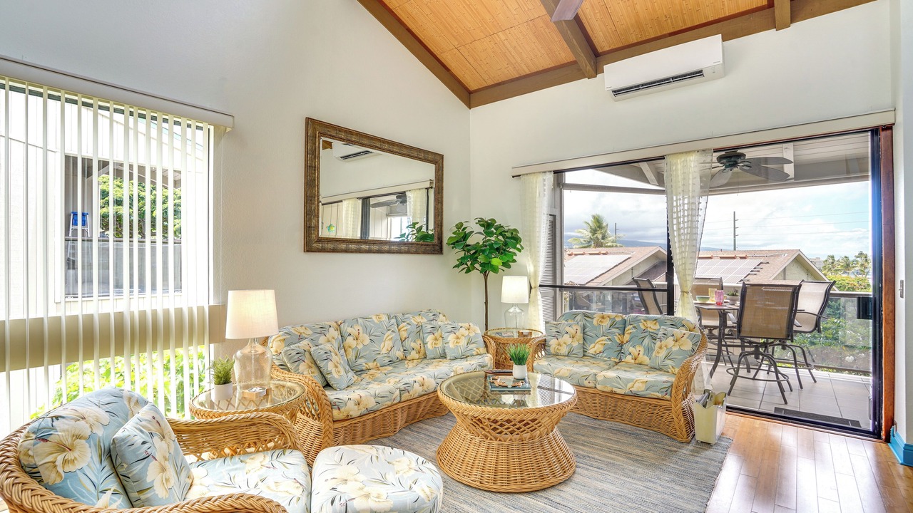 Photo of Livingroom in Historic Kailua Village