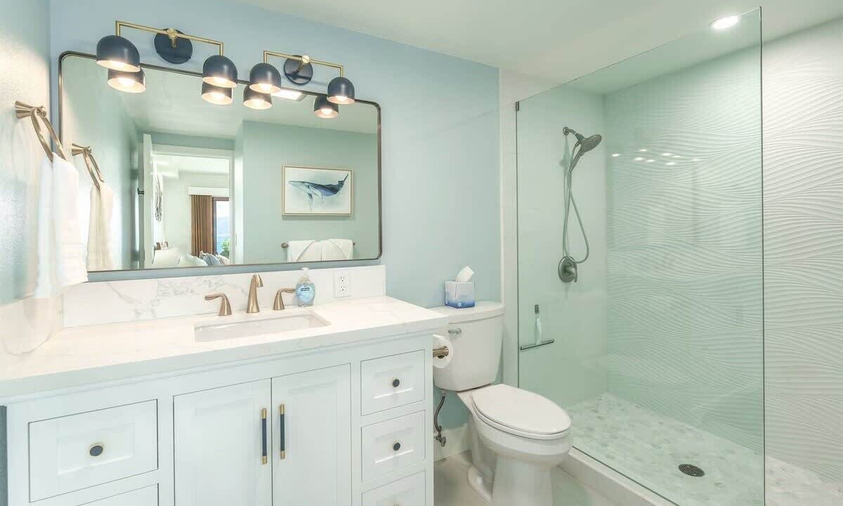 Photo of Bathroom in Maalaea