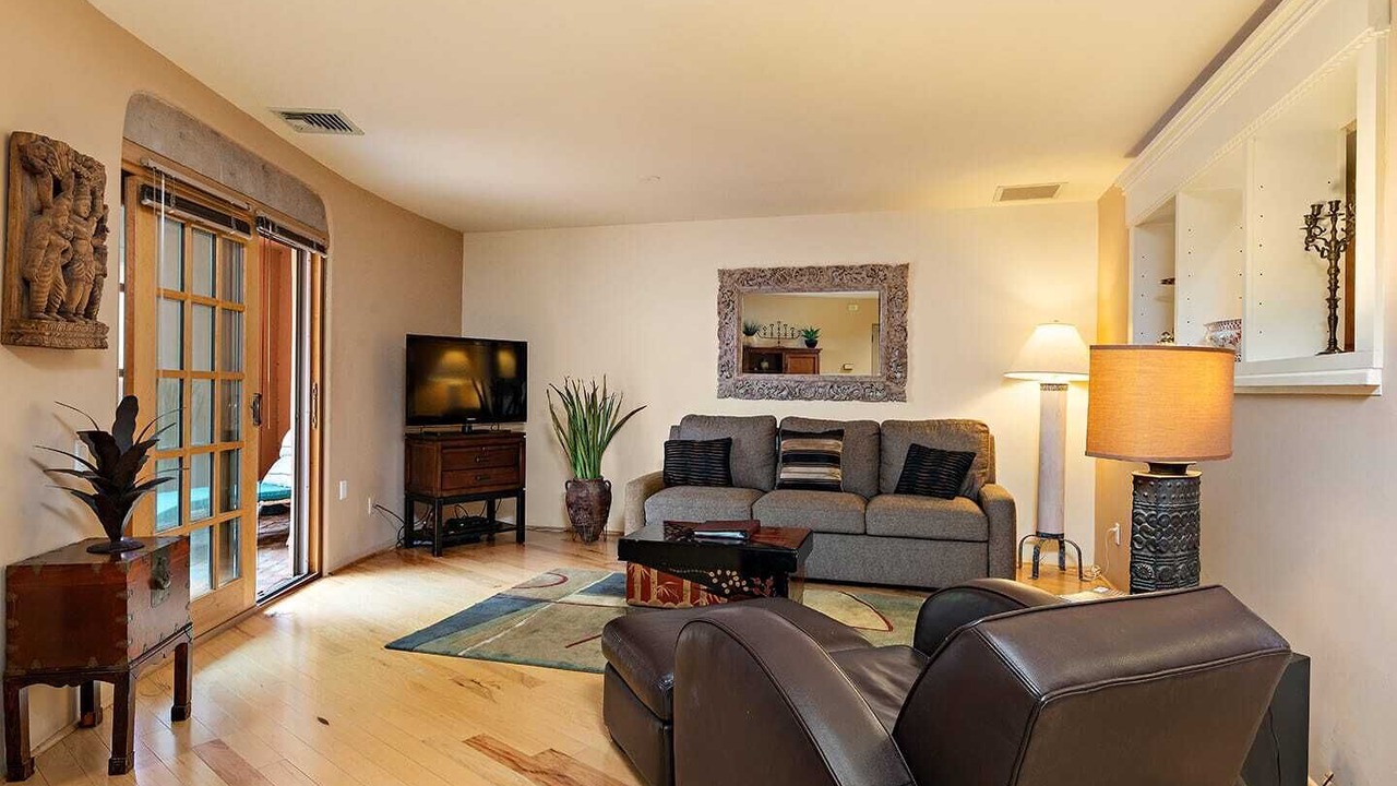 Photo of Livingroom in Quail Run