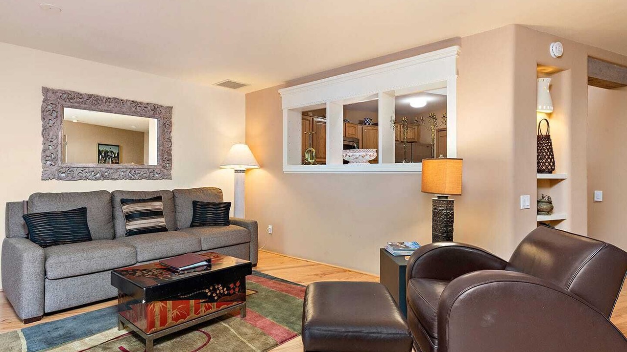 Photo of Livingroom in Quail Run