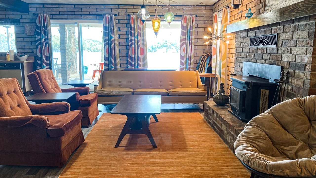 Photo of Livingroom in Beaver Shores