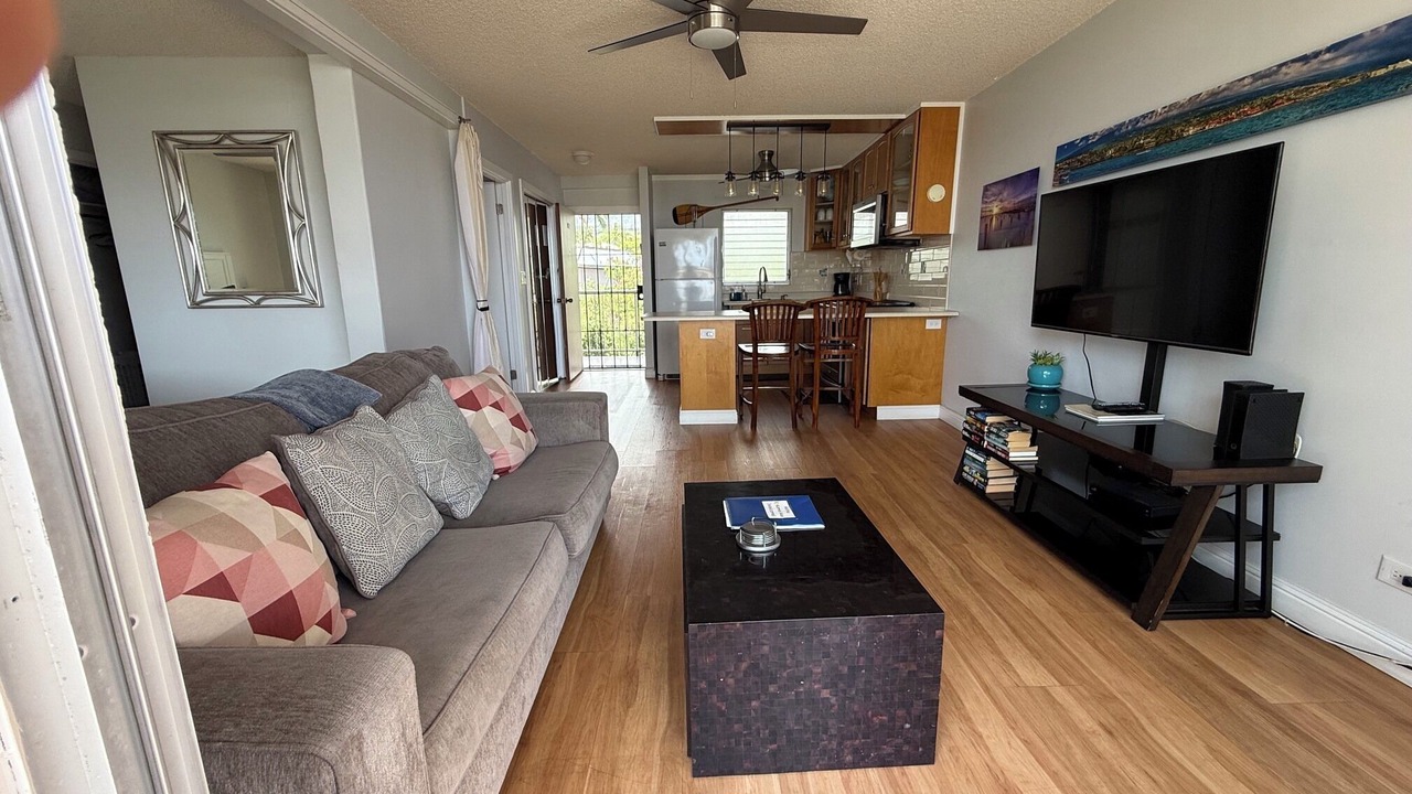 Photo of Livingroom in Historic Kailua Village