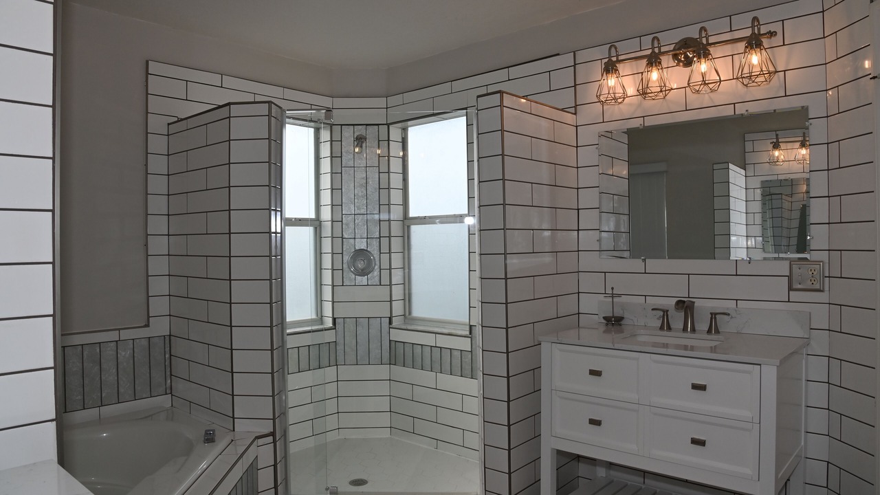 Photo of Bathroom in Sunset Lakes