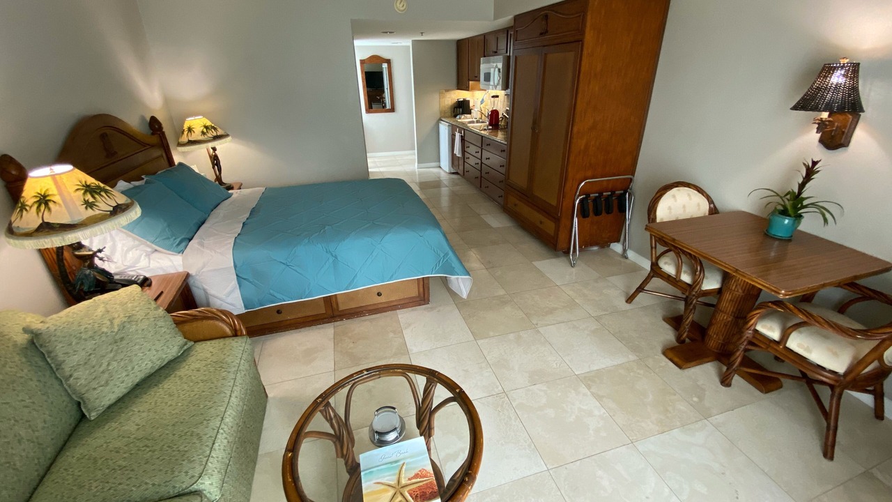 Photo of Bedroom in Waikiki
