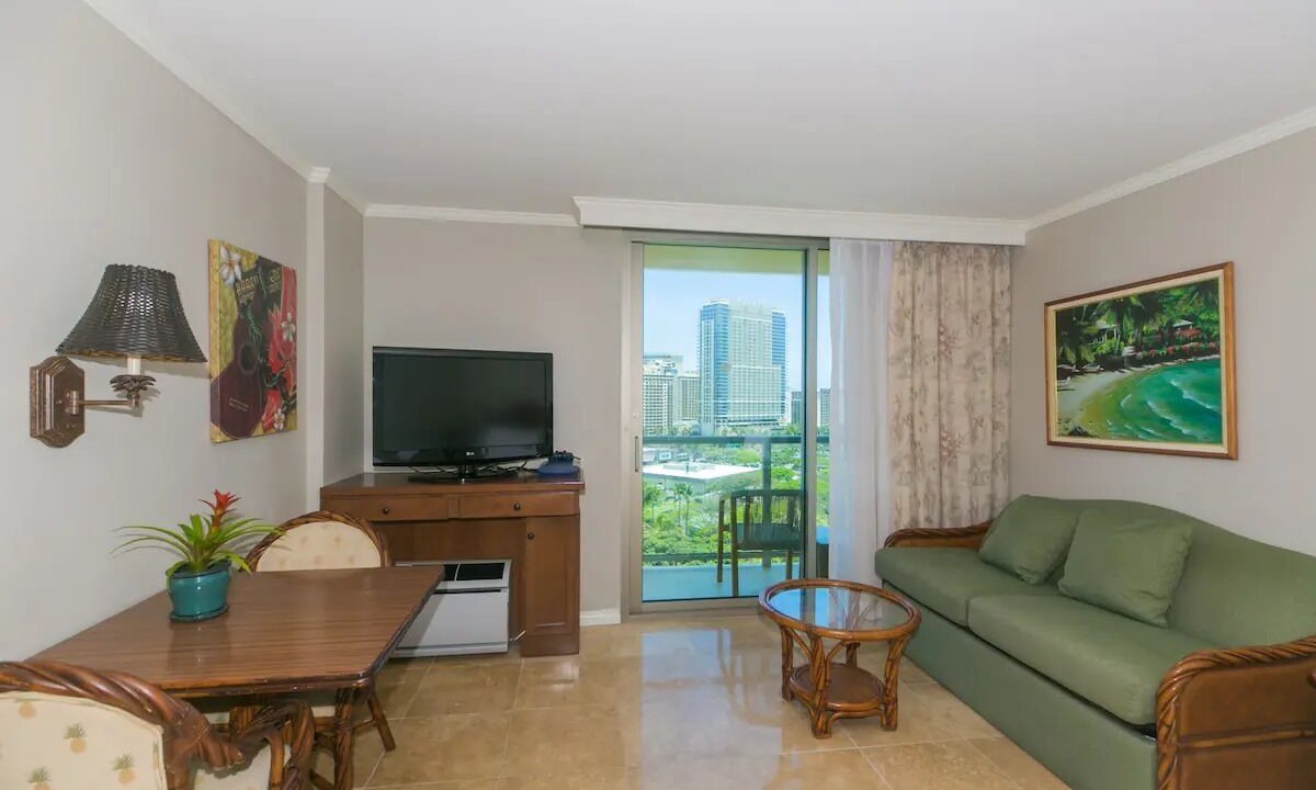 Photo of Livingroom in Waikiki