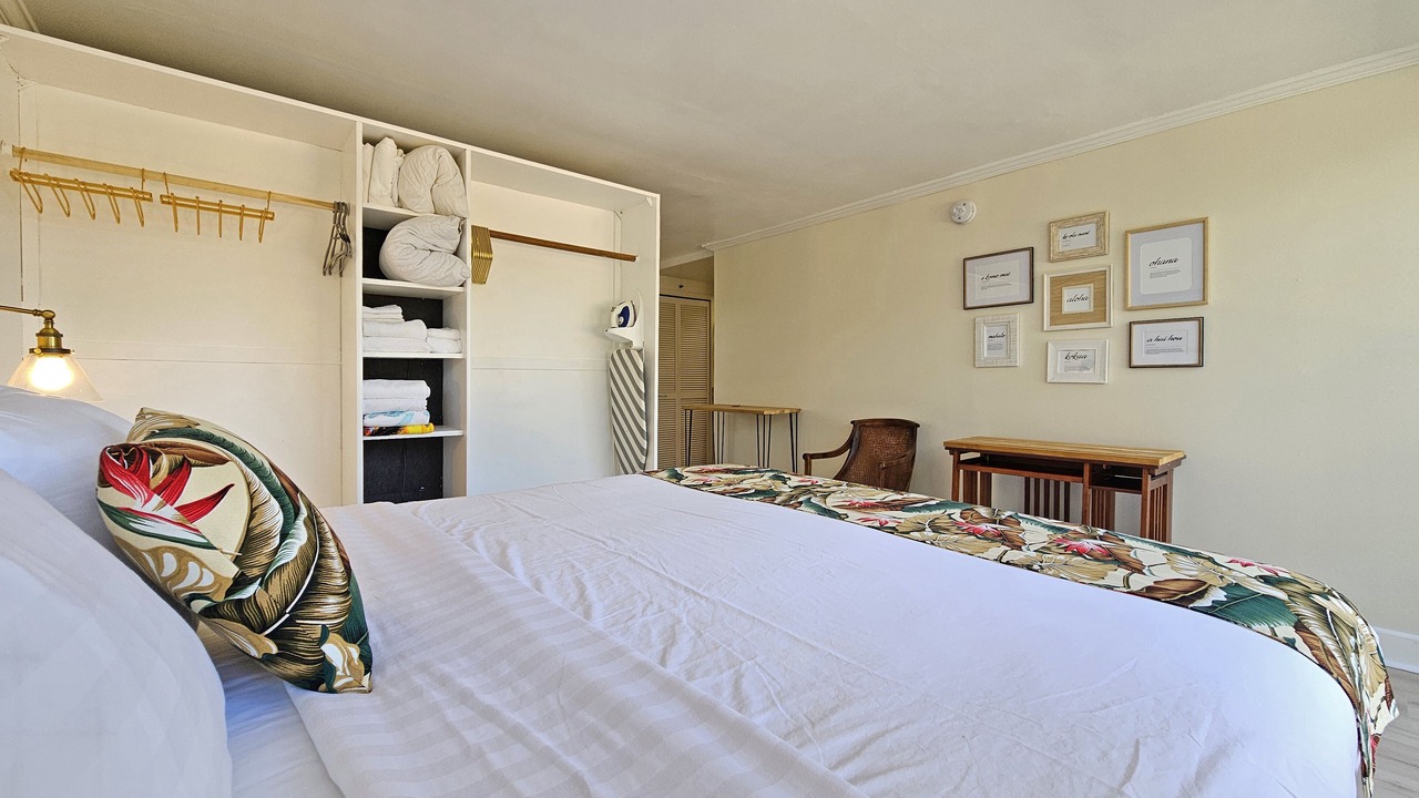 Photo of Bedroom in Diamond Head - Kapahulu - St. Louis