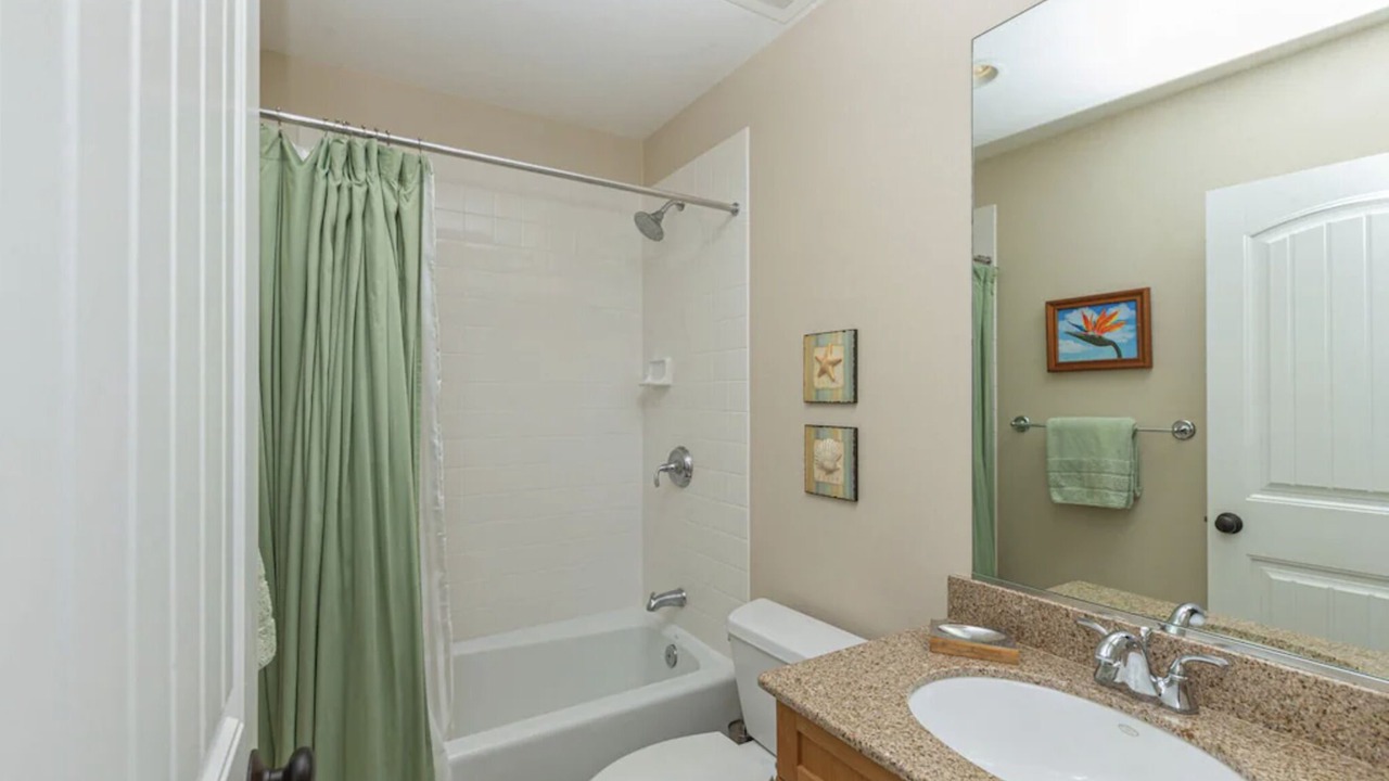 Photo of Bathroom in Princeville
