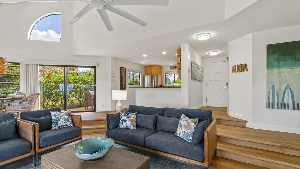 Photo of Livingroom in Princeville