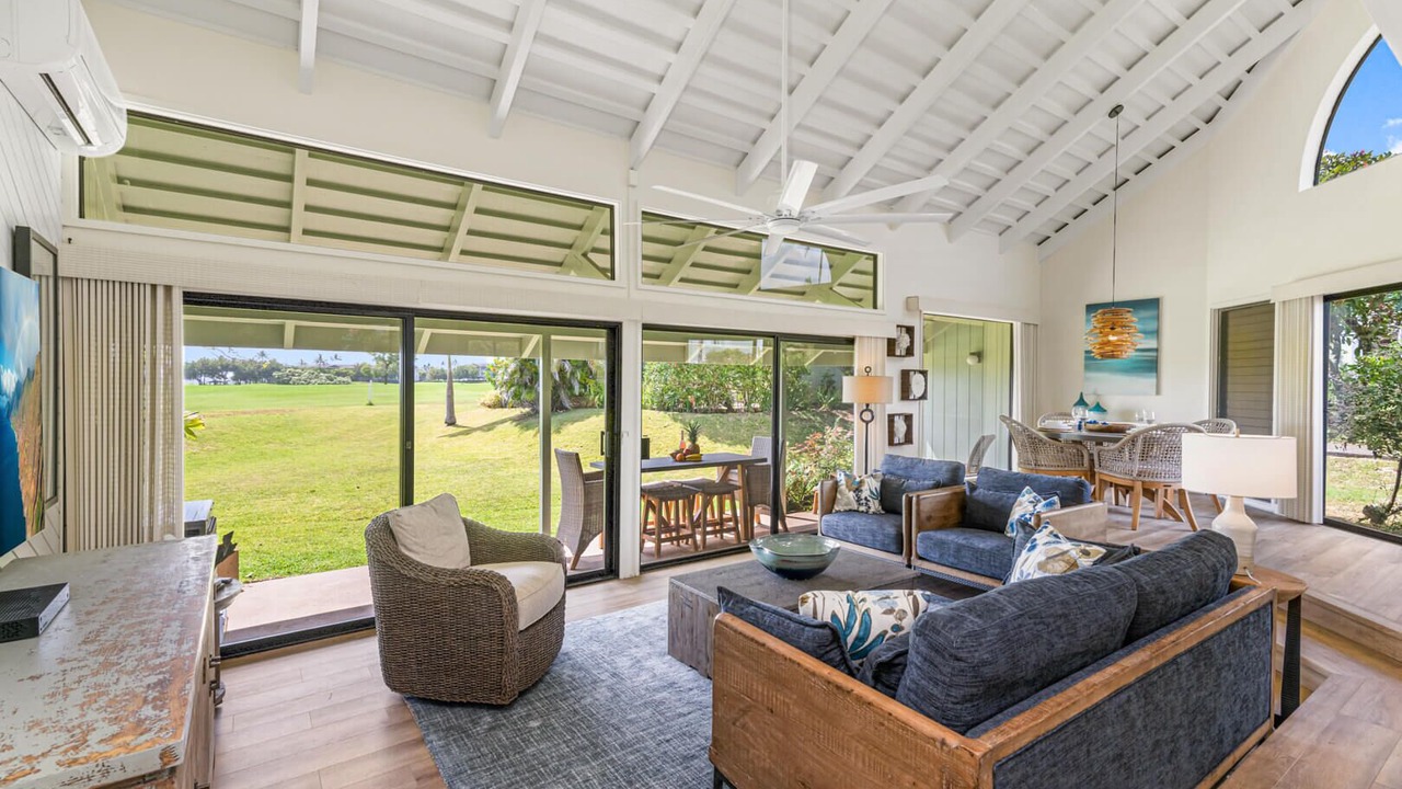 Photo of Livingroom in Princeville