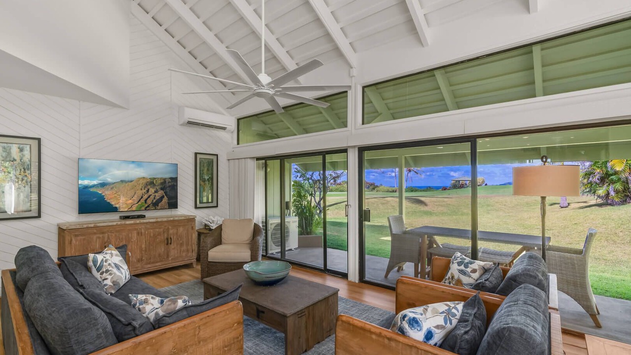 Photo of Livingroom in Princeville