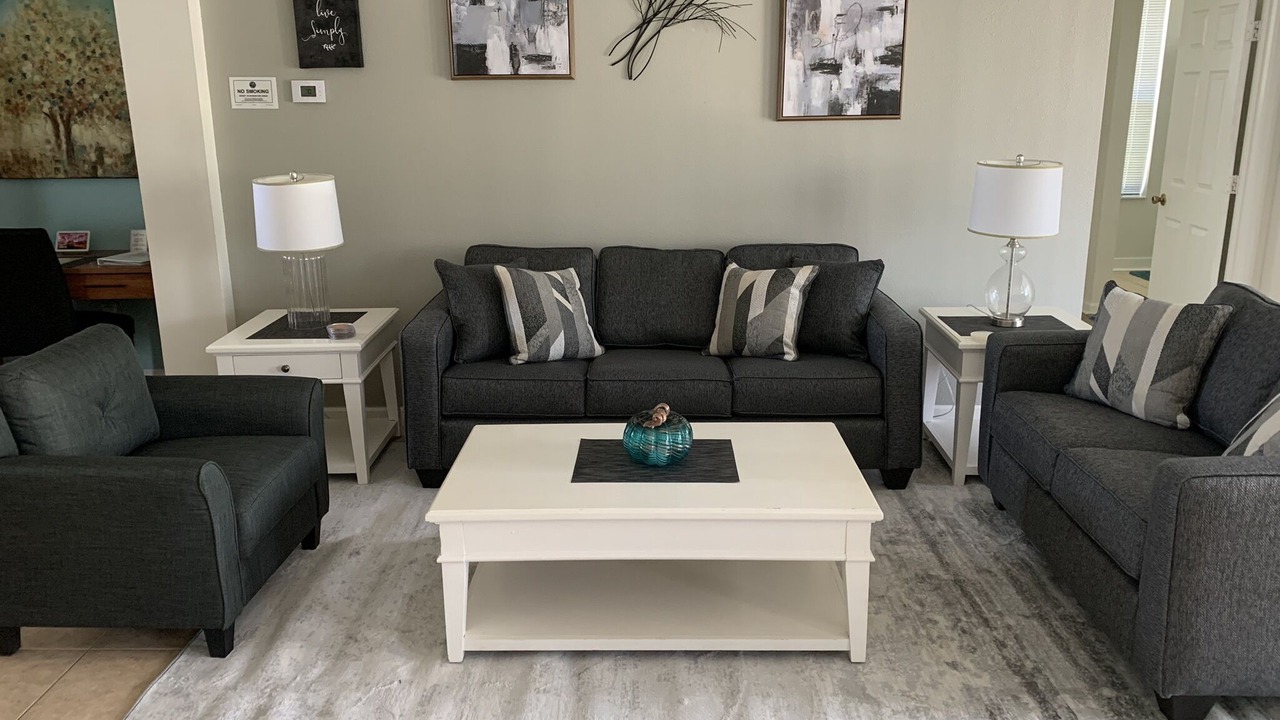 Photo of Livingroom in Windsor Palms