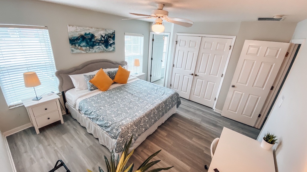 Photo of Bedroom in Sunset Lakes