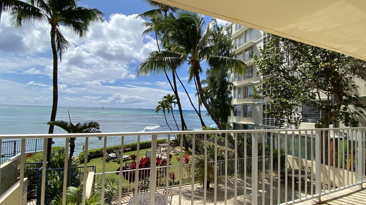 Photo of Patio Balcony in Diamond Head - Kapahulu - St. Louis