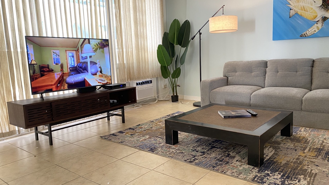 Photo of Livingroom in Diamond Head - Kapahulu - St. Louis