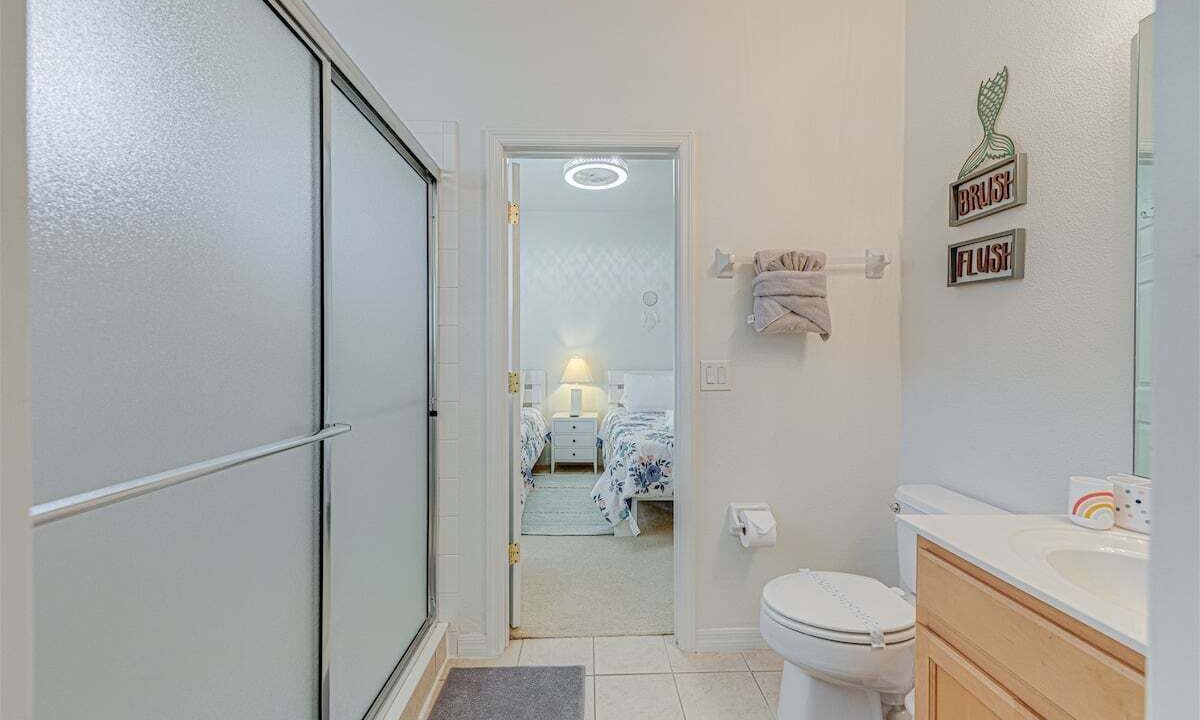 Photo of Bathroom in Watersong