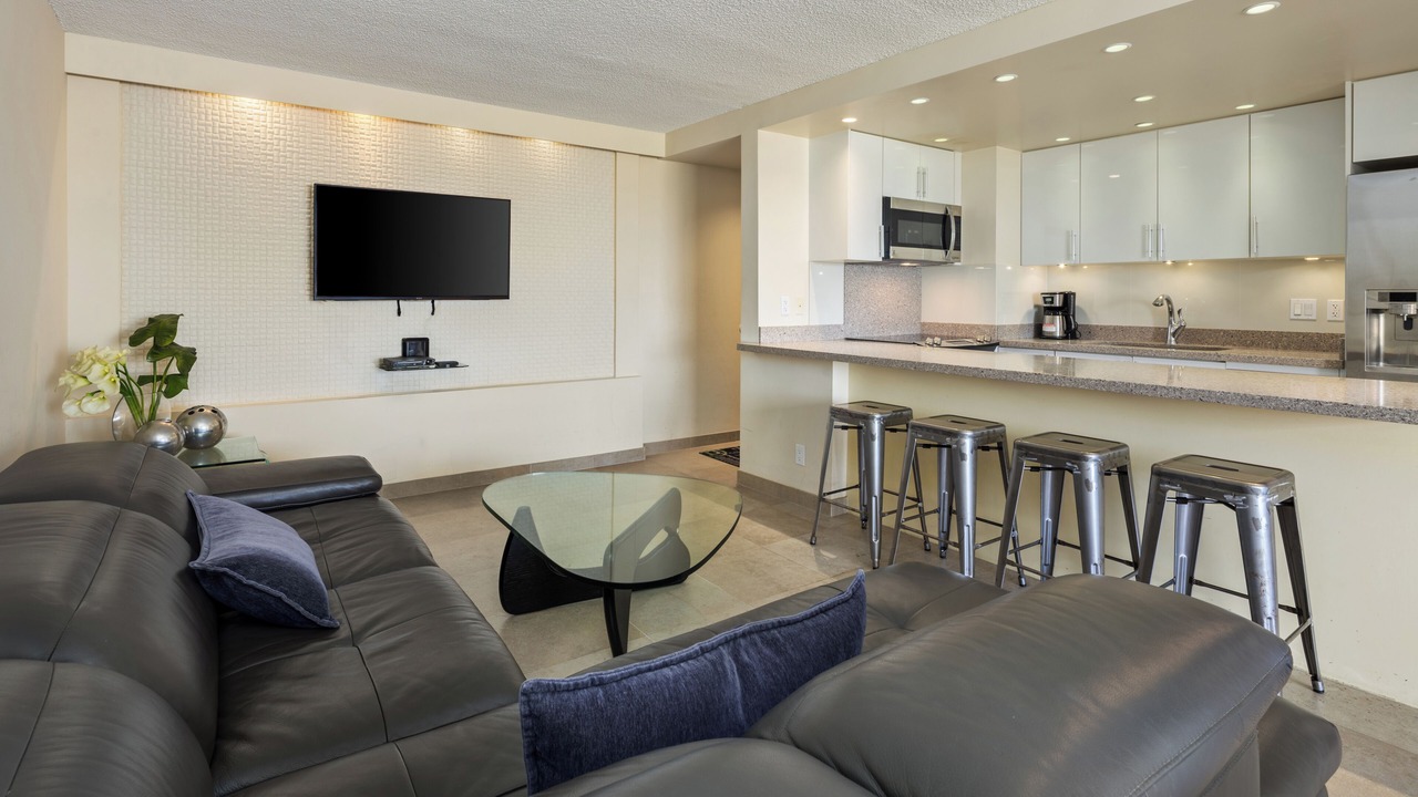 Photo of Livingroom in Waikiki