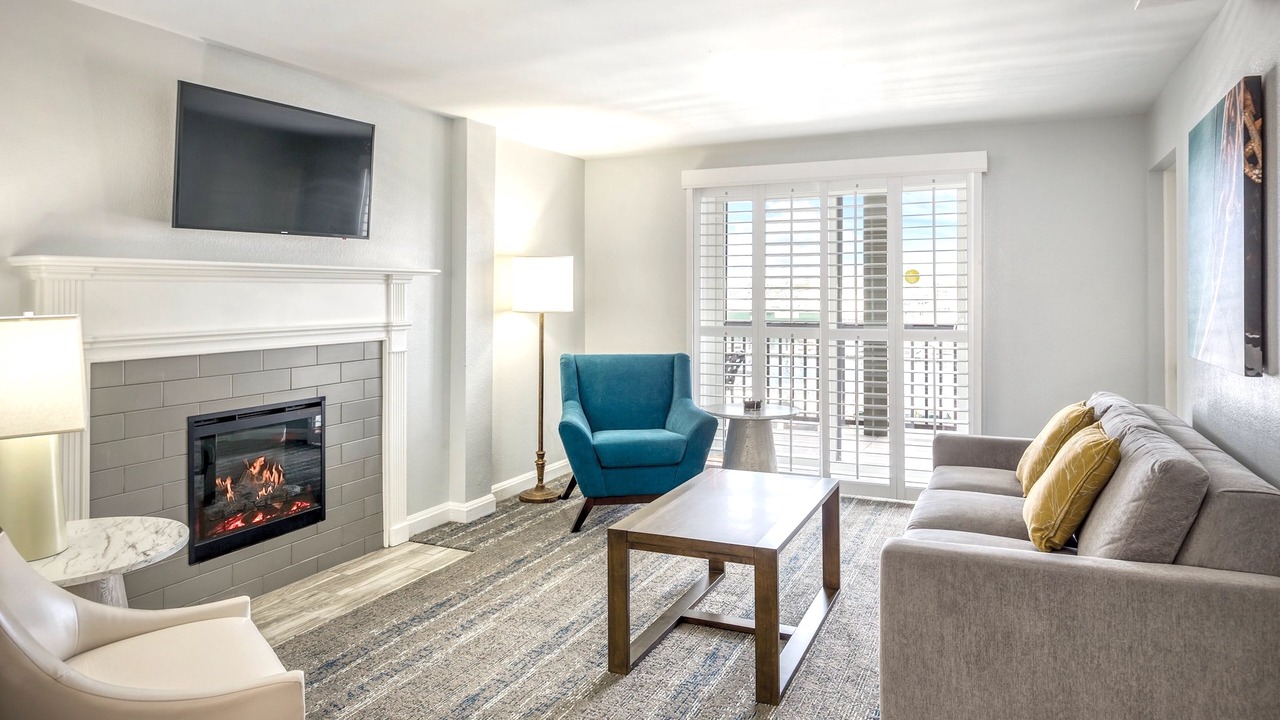 Photo of Livingroom in Historic Hill