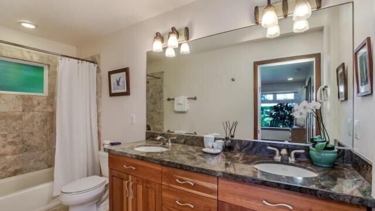 Photo of Bathroom in Hanalei