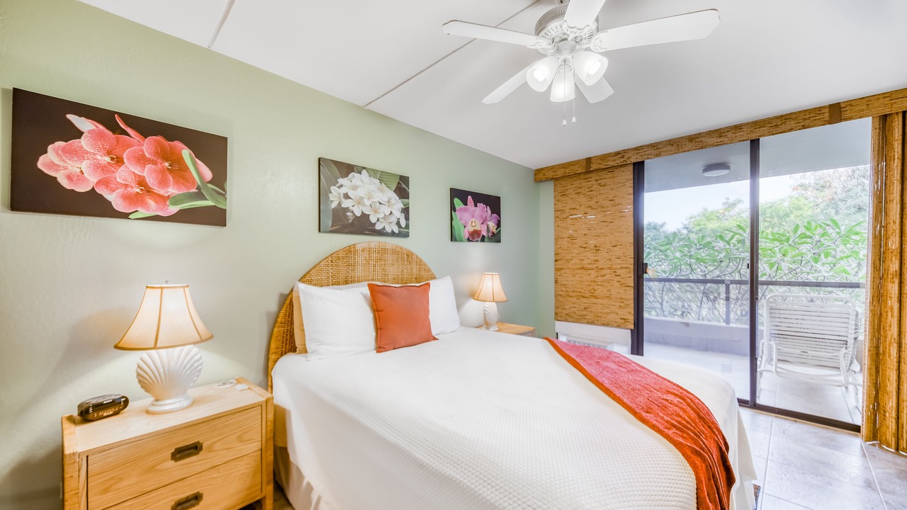 Photo of Bedroom in Historic Kailua Village