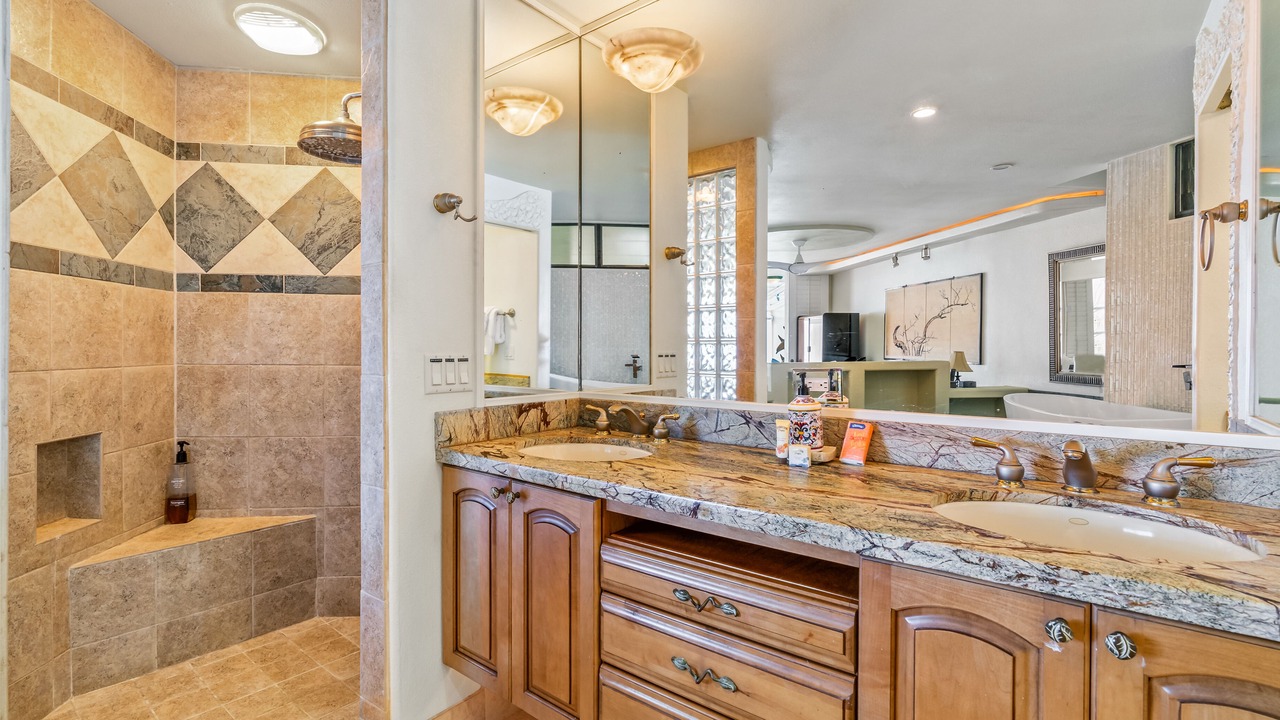 Photo of Bathroom in Princeville