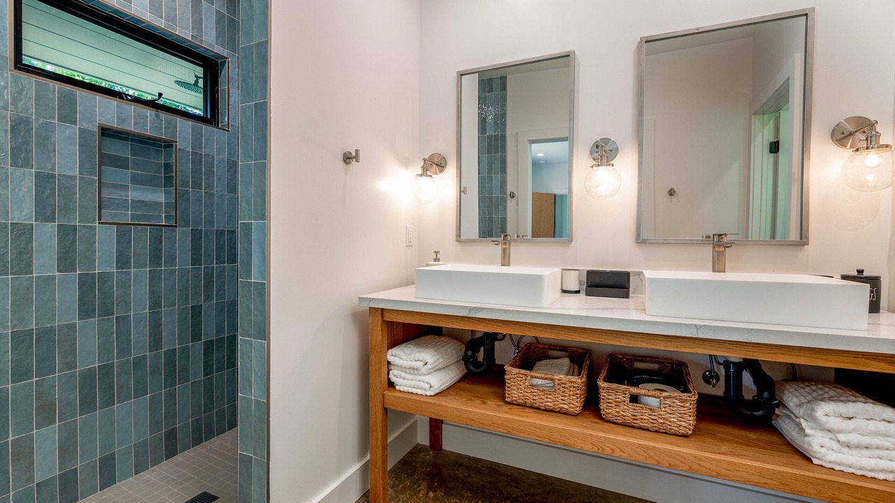 Photo of Bathroom in Queen Emmas Bluffs