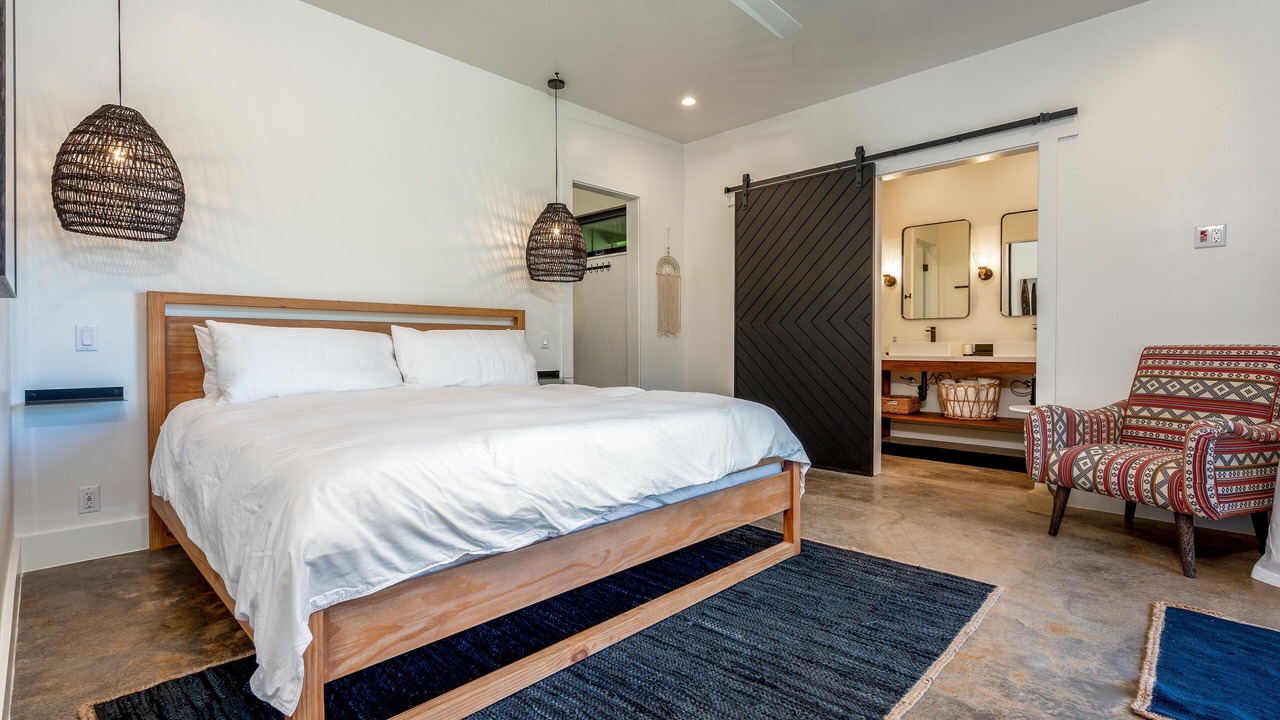 Photo of Bedroom in Queen Emmas Bluffs