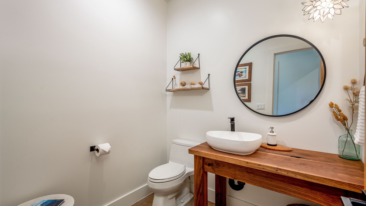 Photo of Bathroom in Queen Emmas Bluffs