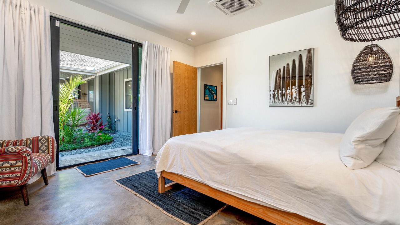 Photo of Bedroom in Queen Emmas Bluffs