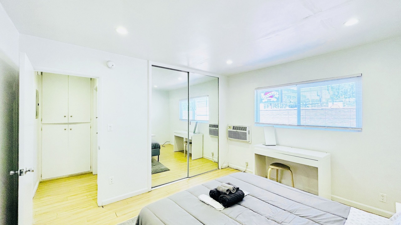 Photo of Bedroom in Carlson Park