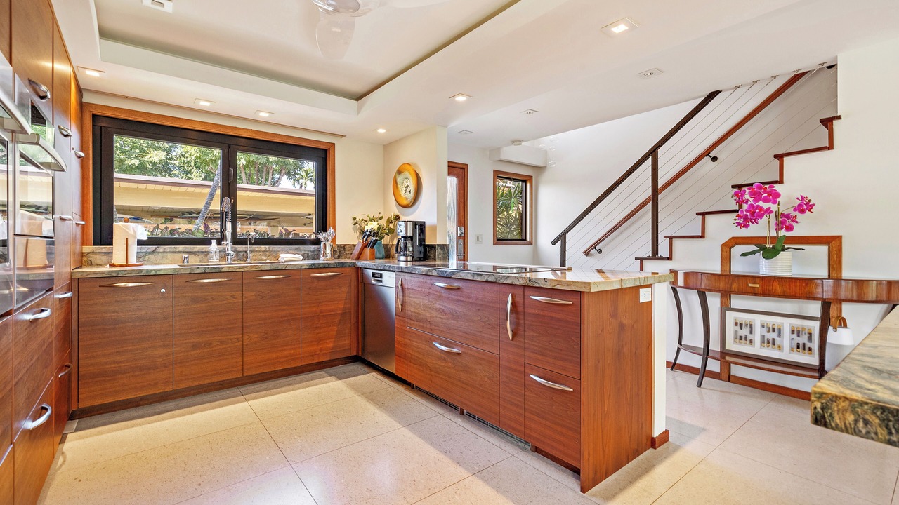 Photo of Kitchen in Downtown Lahaina