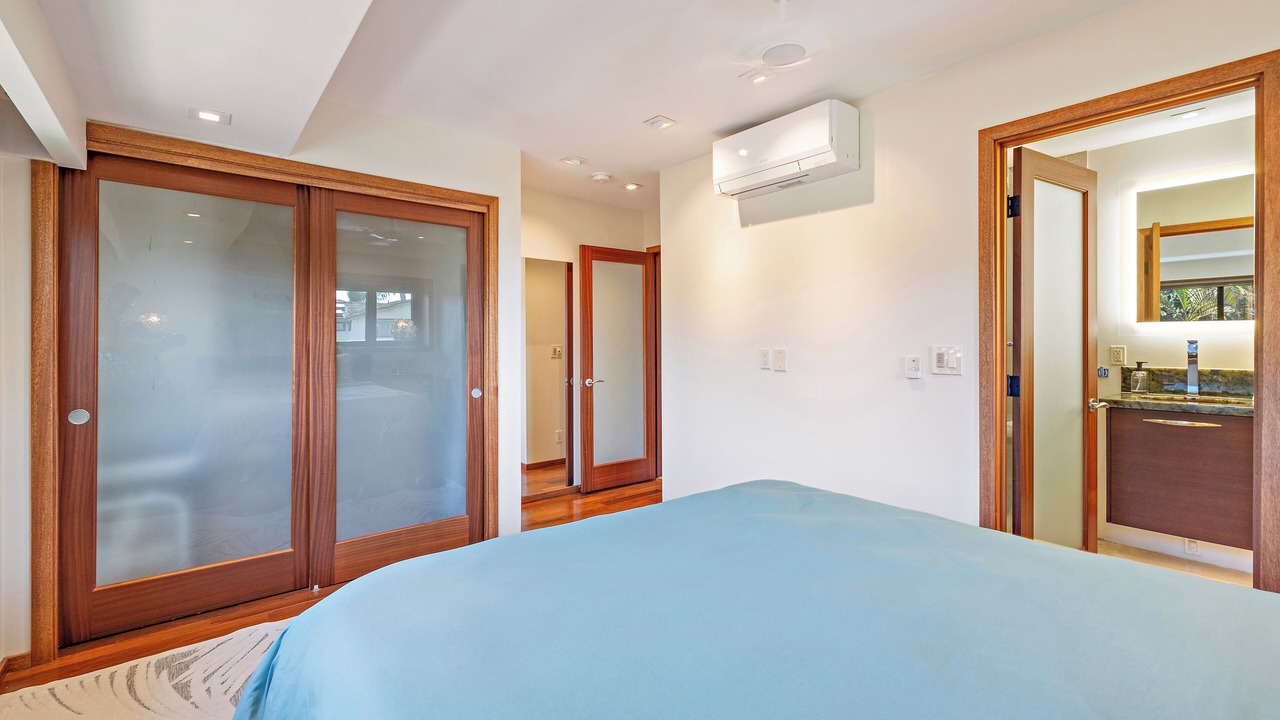 Photo of Bedroom in Downtown Lahaina