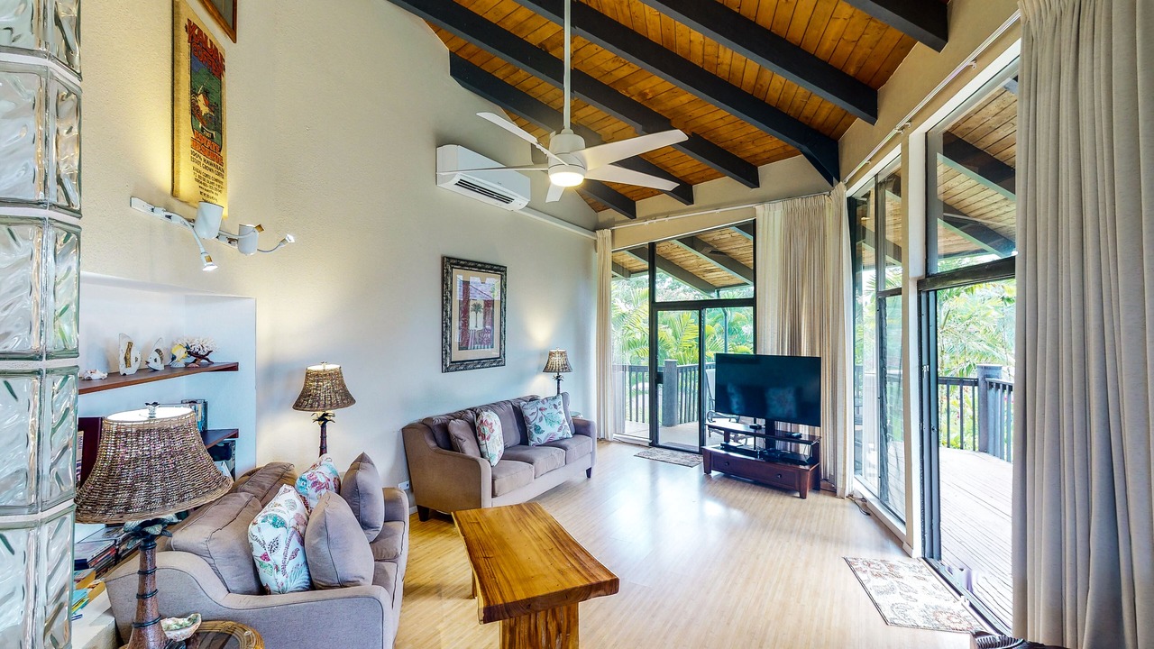 Photo of Livingroom in Princeville