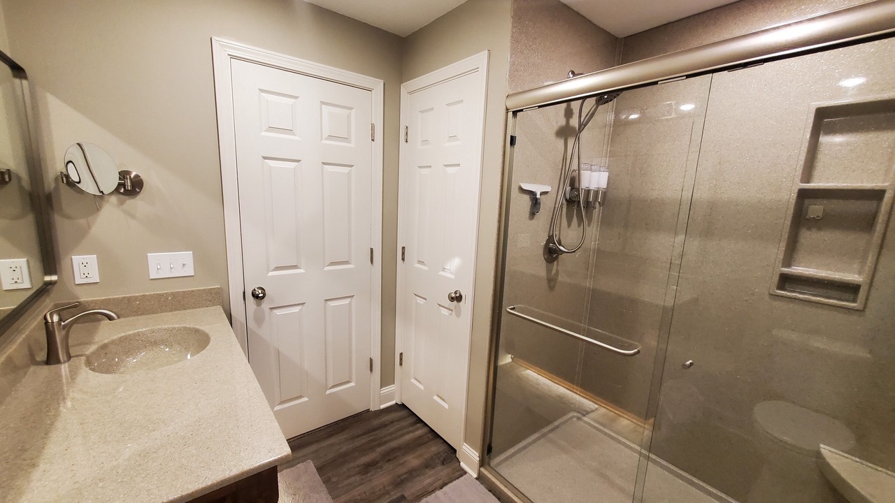 Photo of Bathroom in Beaver Shores