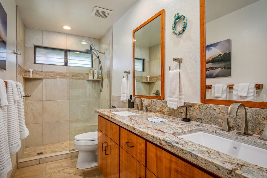 Photo of Bathroom in Keauhou