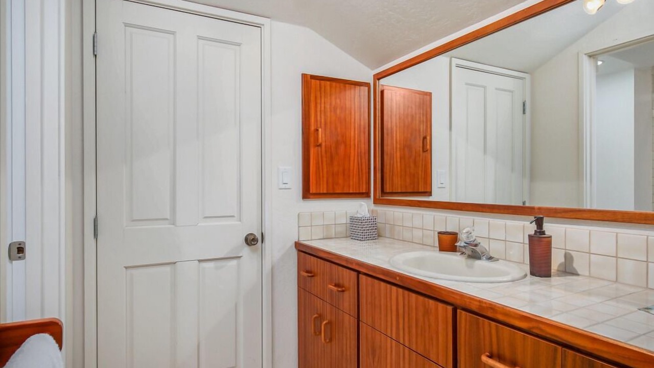 Photo of Bathroom in Keauhou