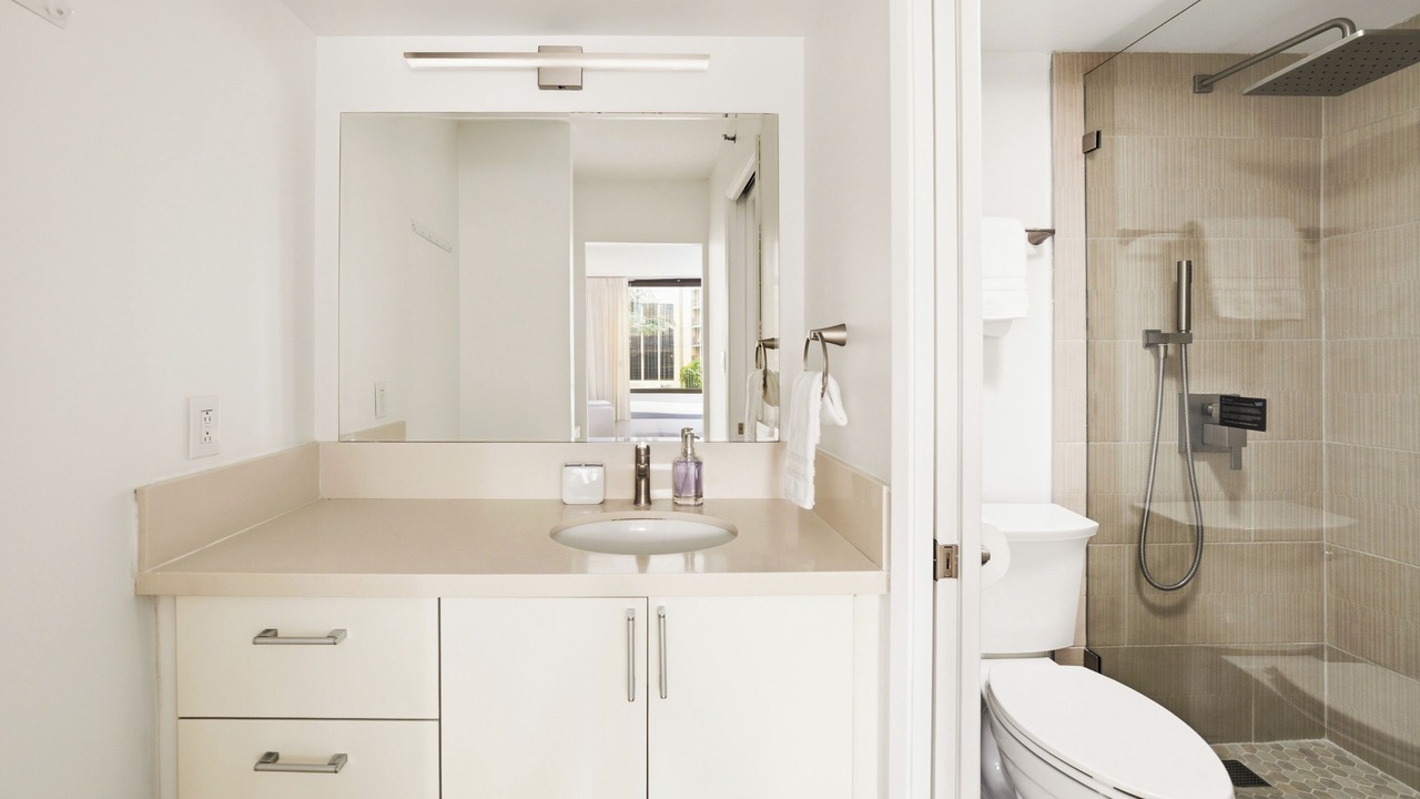 Photo of Bathroom in Waikiki