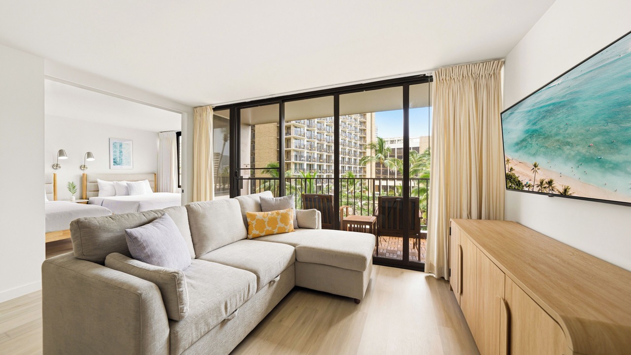 Photo of Livingroom in Waikiki