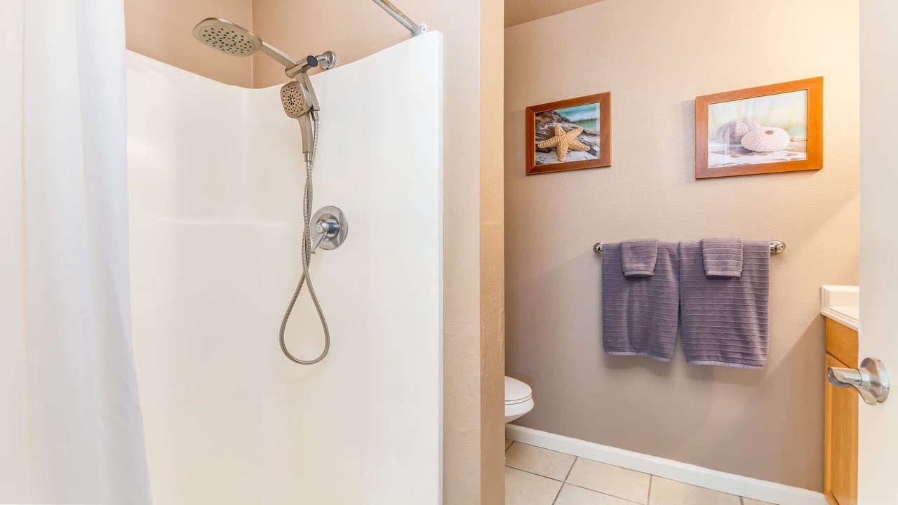 Photo of Bathroom in Kahuku