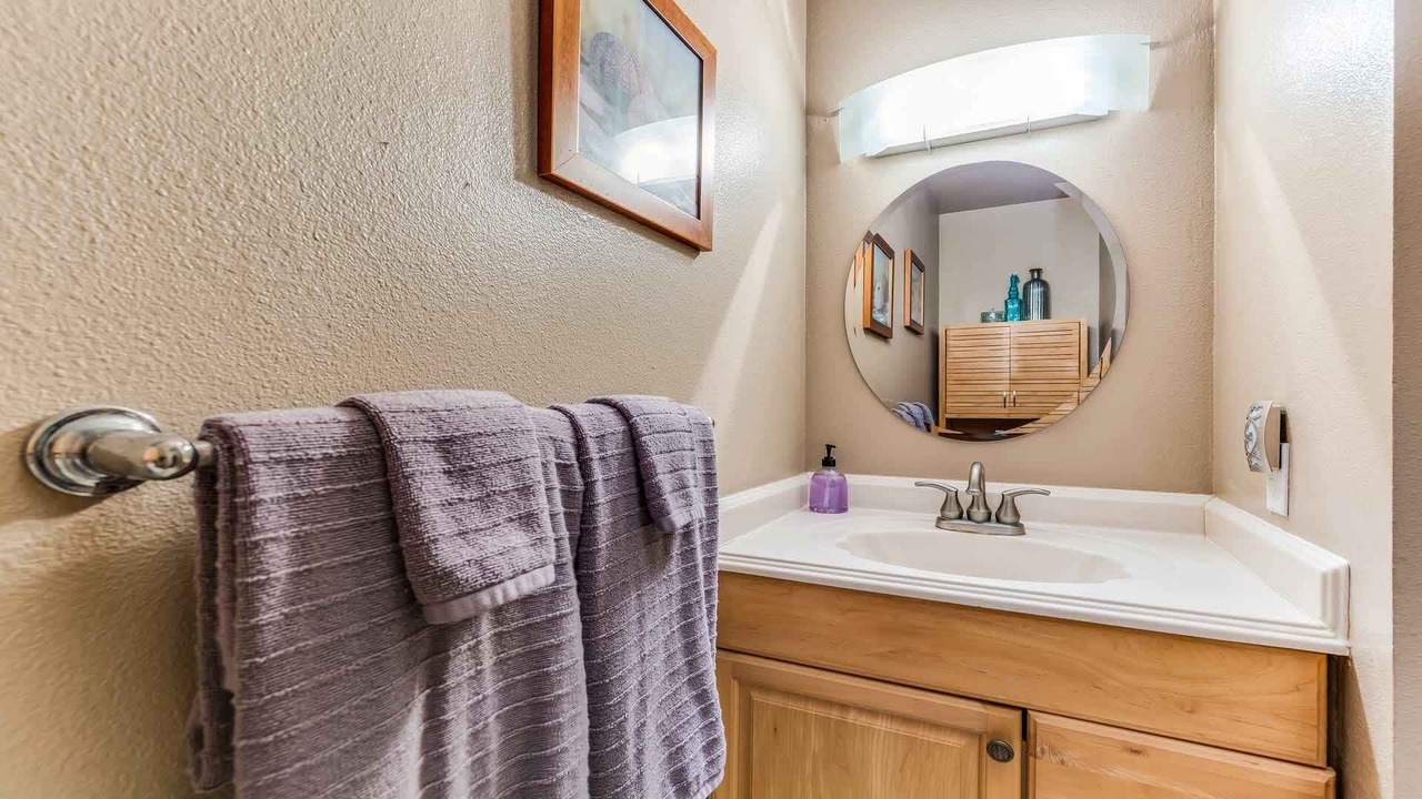 Photo of Bathroom in Kahuku