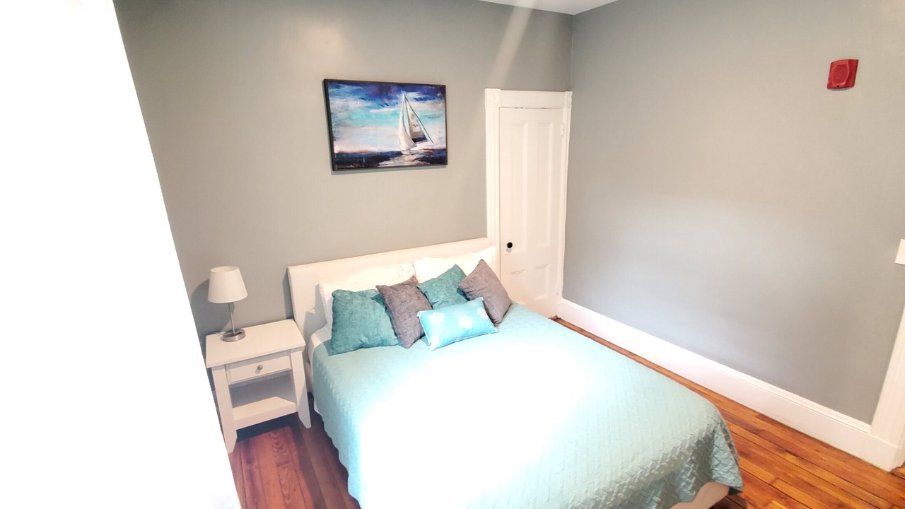 Photo of Bedroom in Historic Hill