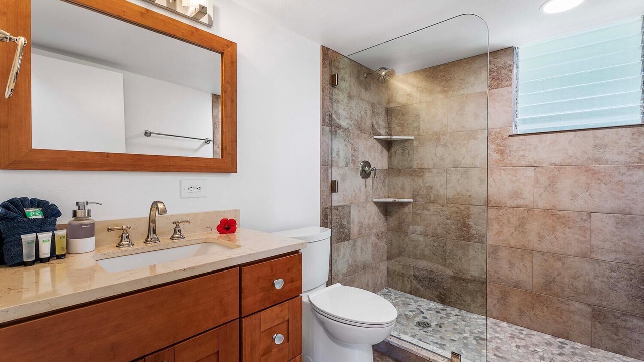 Photo of Bathroom in Keauhou